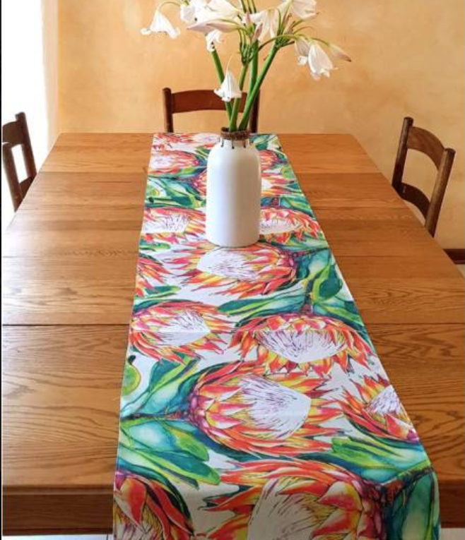 Table Runner - Protea